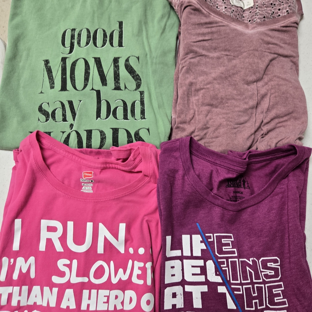 Graphic T-Shirts Set in Green and Pink